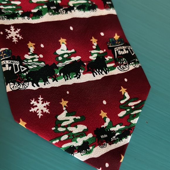 New Mulberry Neckwear Custom Wells Fargo 100% Silk Men’s Holiday Neck Tie - Picture 2 of 9